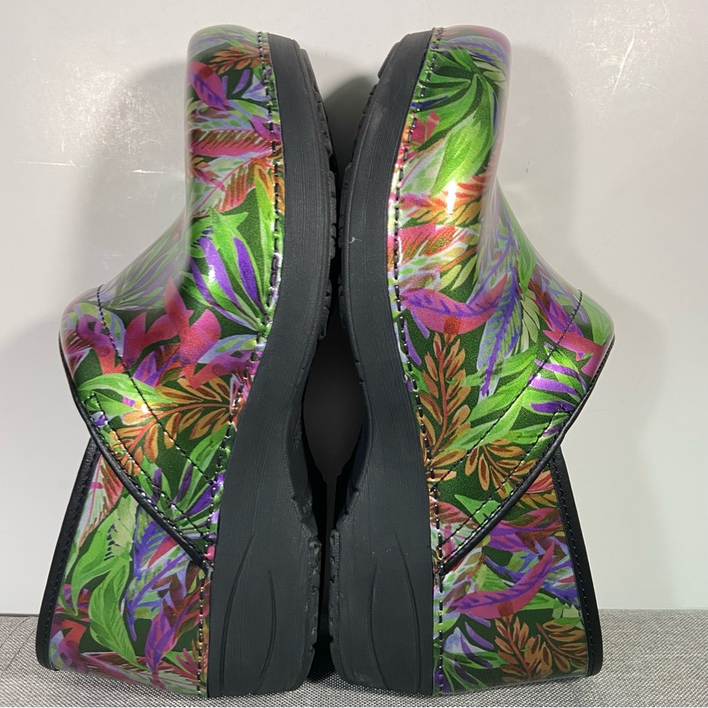 Dansko XP 2.0 Multicolor Leaf Pattern Clogs- woma… - image 3
